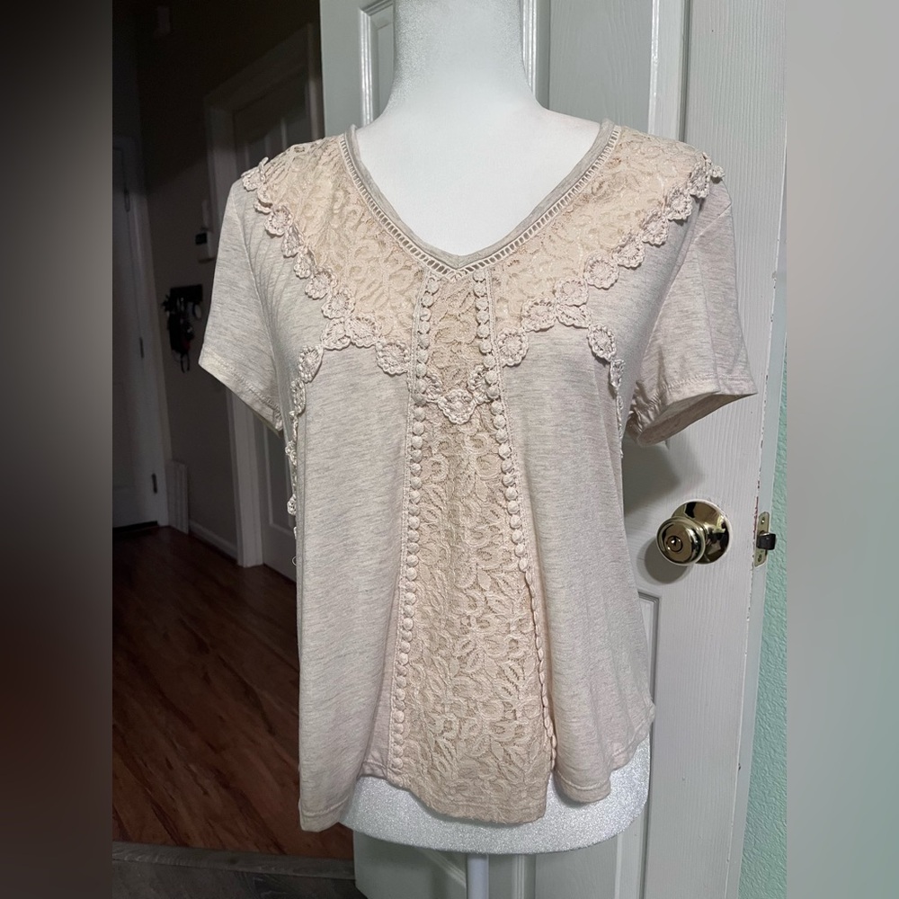 American Rag Cream Lace Short Sleeve Top